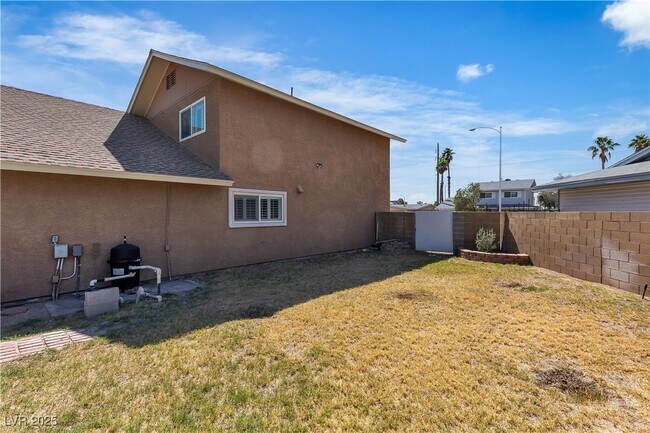 Building Photo - 7604 Charles Conrad Cir