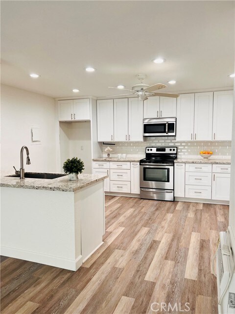 Building Photo - 1345 Cabrillo Park Dr