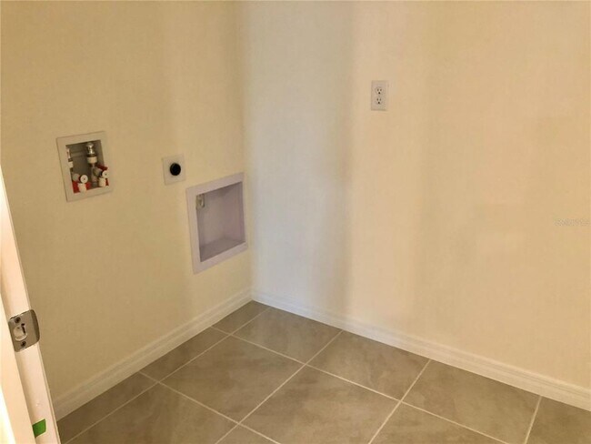 Building Photo - 1980 Chickasaw Blvd