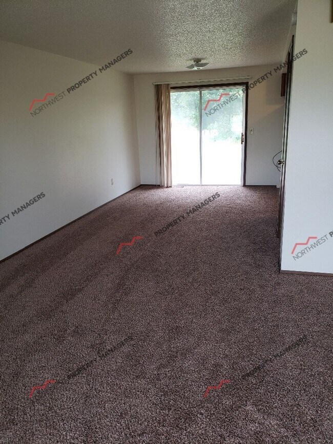 Building Photo - STATUS: *AVAILABLE * | R14 |  $1795