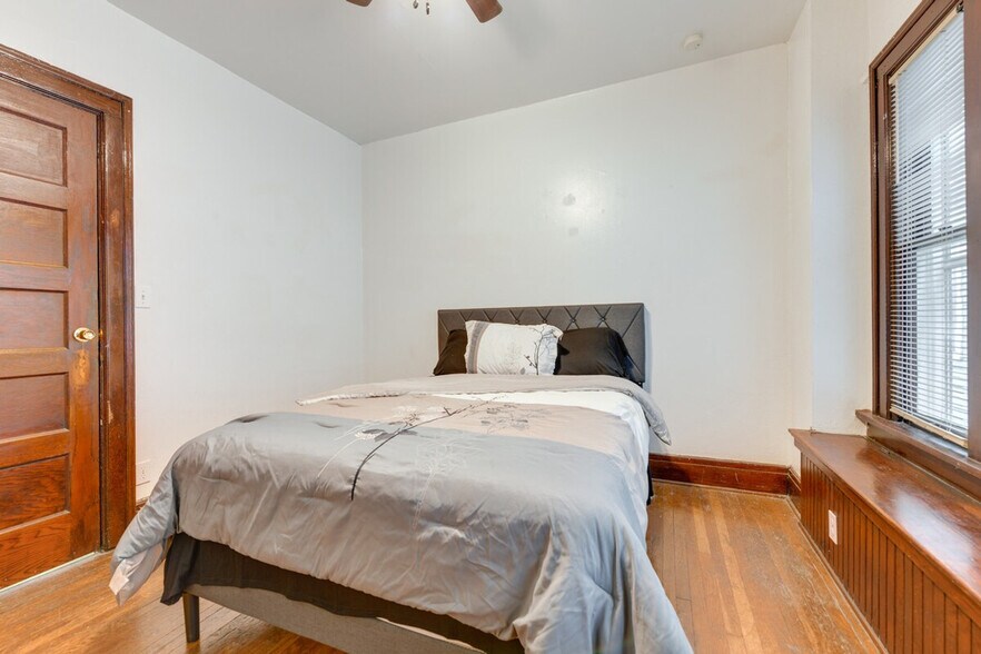 Building Photo - 503 Massachusetts Ave