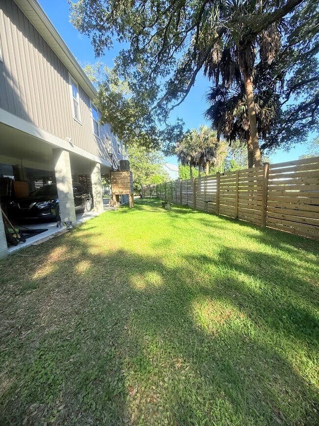 Building Photo - 406 Caverly Ln