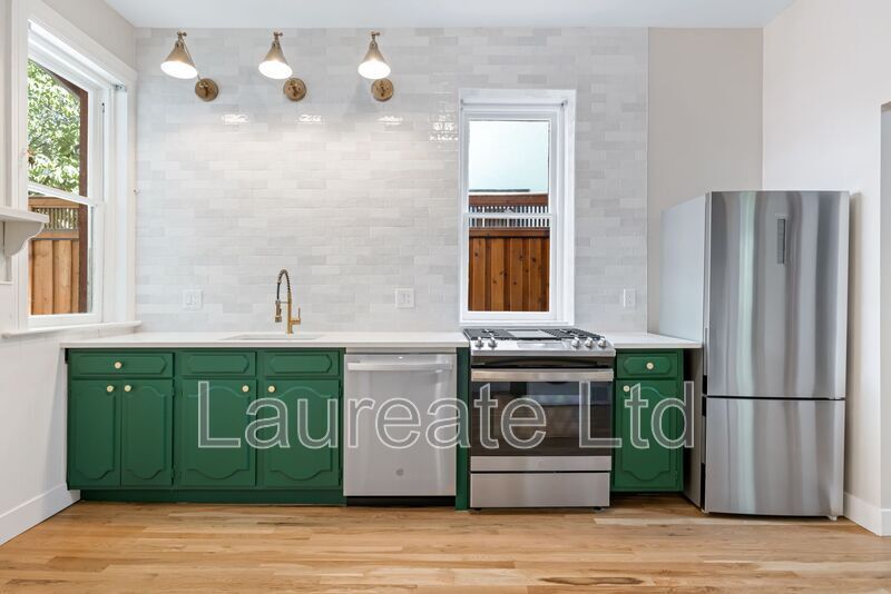 Building Photo - 1126 Lafayette St