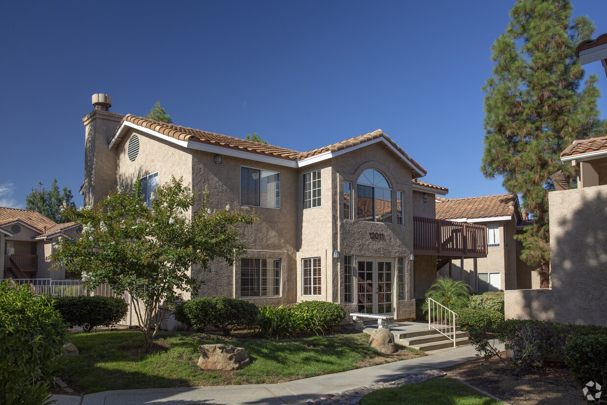 Wintercrest Village Apartments Lakeside
