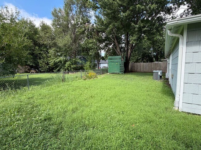 Building Photo - Italian Estates Property Management