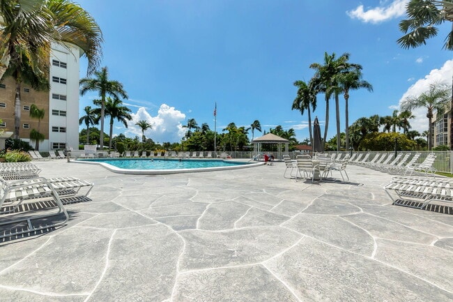 Building Photo - 2970 NE 16th Ave