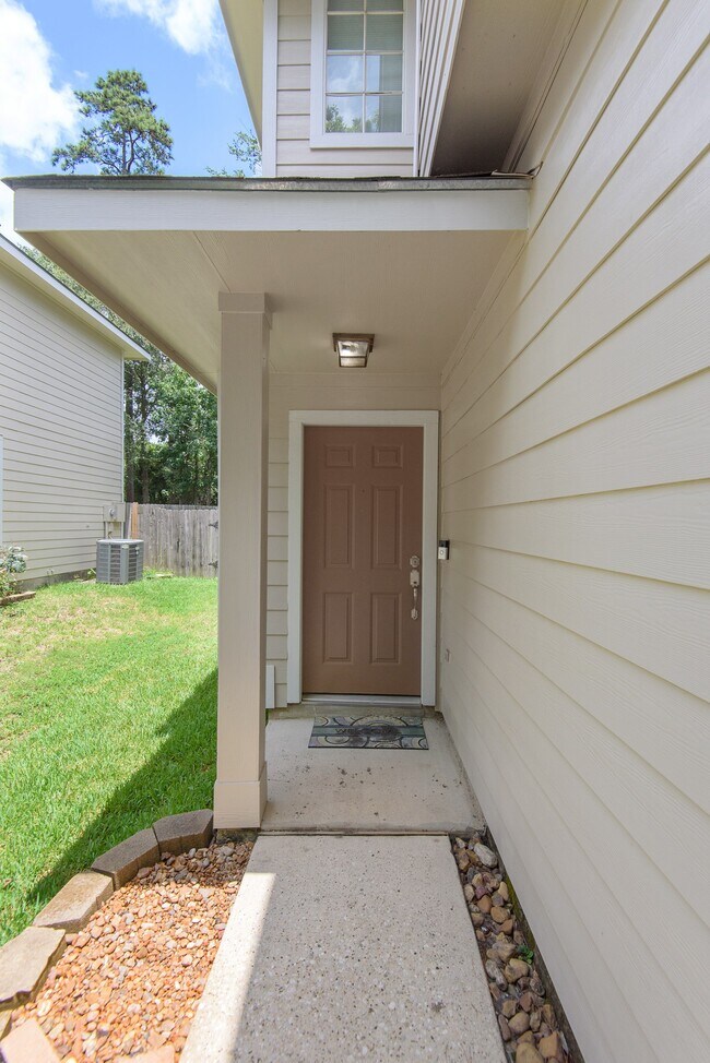 Building Photo - 19 Musk Rose Ct