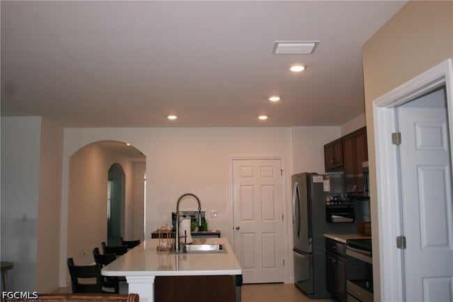 Building Photo - 20056 Sweetbay Dr