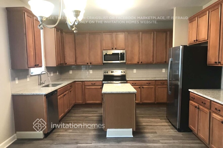 Building Photo - 79 Oak Alley Trail