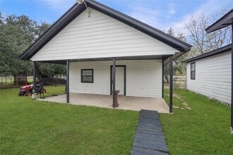 Building Photo - 22855 E Martin Dr