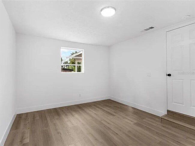 Building Photo - 4251 Tangerine Ave