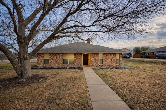 Building Photo - 228 Prairie View Ln