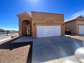 Building Photo - GORGEOUS EASTSIDE HOME OPEN HOUSE FRIDAY 0...