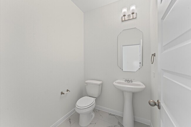 Building Photo - 11824 Whirlaway Dr