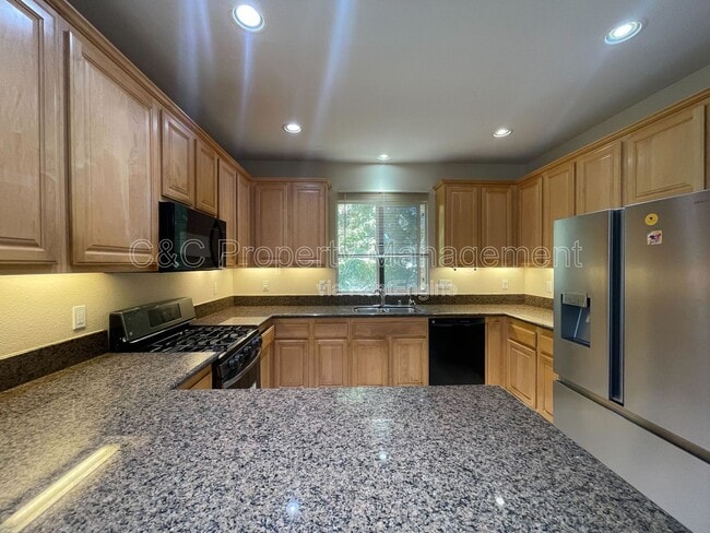 Building Photo - 389 Kentucky Ave