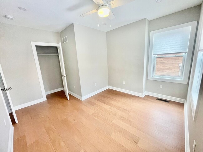 Building Photo - 4 bed 3.5 Bath- Sewickley