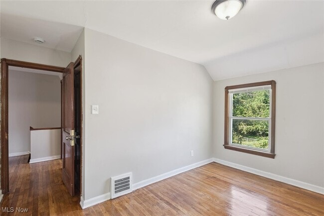 Building Photo - 4723 W 125th St