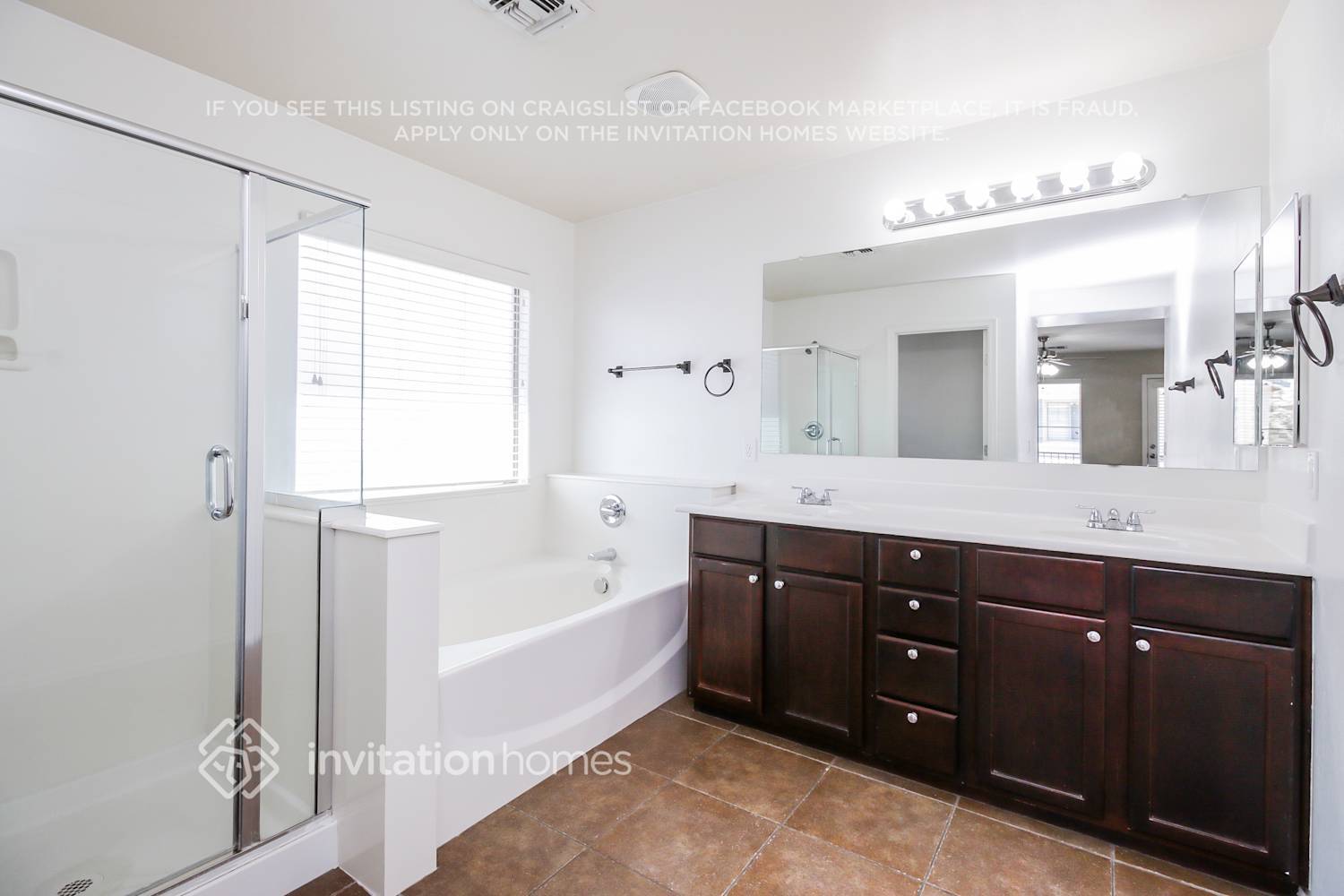 Building Photo - 615 S Buena Vista Ave