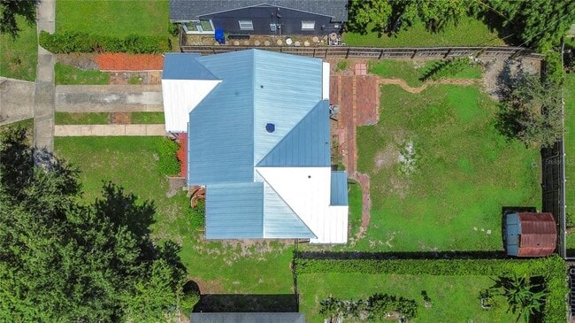 Building Photo - 1450 Cavendish Rd