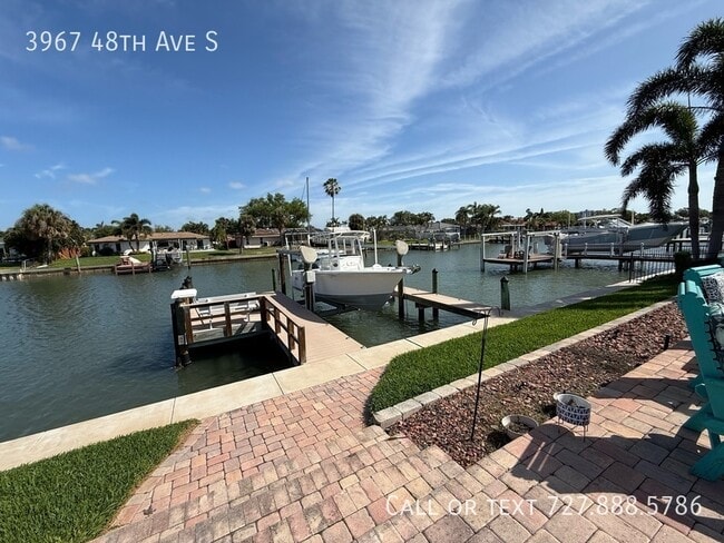 Building Photo - 3967 48th Ave S