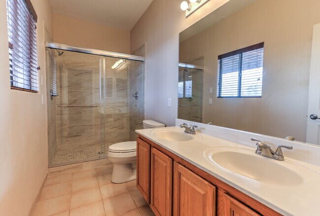 Building Photo - Vail - Rural Property on acreage