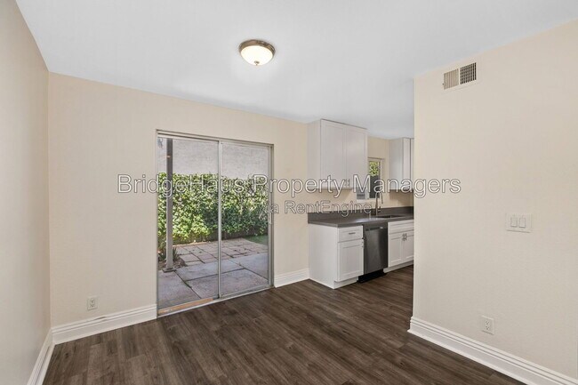 Building Photo - 4435 Tremont St