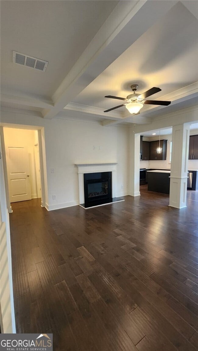 Building Photo - 300 Auburn Valley Wy