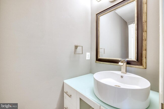 Building Photo - 5742 Governors Pond Cir