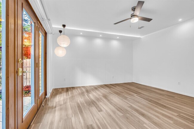 Building Photo - 41 Hickory Oak Dr