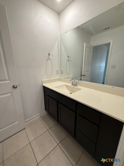 Building Photo - 612 Blue Oak Blvd