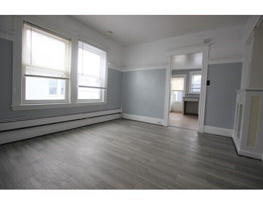 Building Photo - 10 Faxon Rd