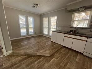 Building Photo - 16064 Holly St