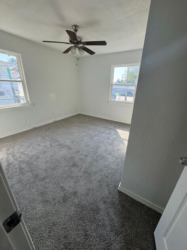 Building Photo - 2919 N El Centro Way