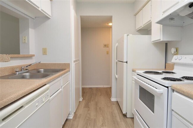 Building Photo - 8723 Fancy Finch Dr