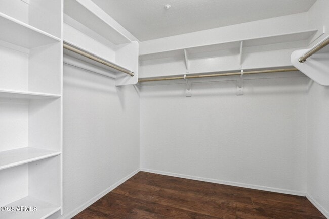 Building Photo - 7351 W Palo Brea Ln