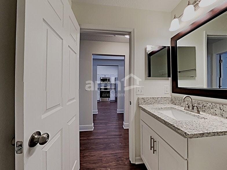 Building Photo - 10714 Brown Trout Cir