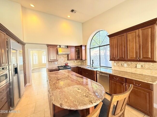 Building Photo - 902 W Sherri Dr