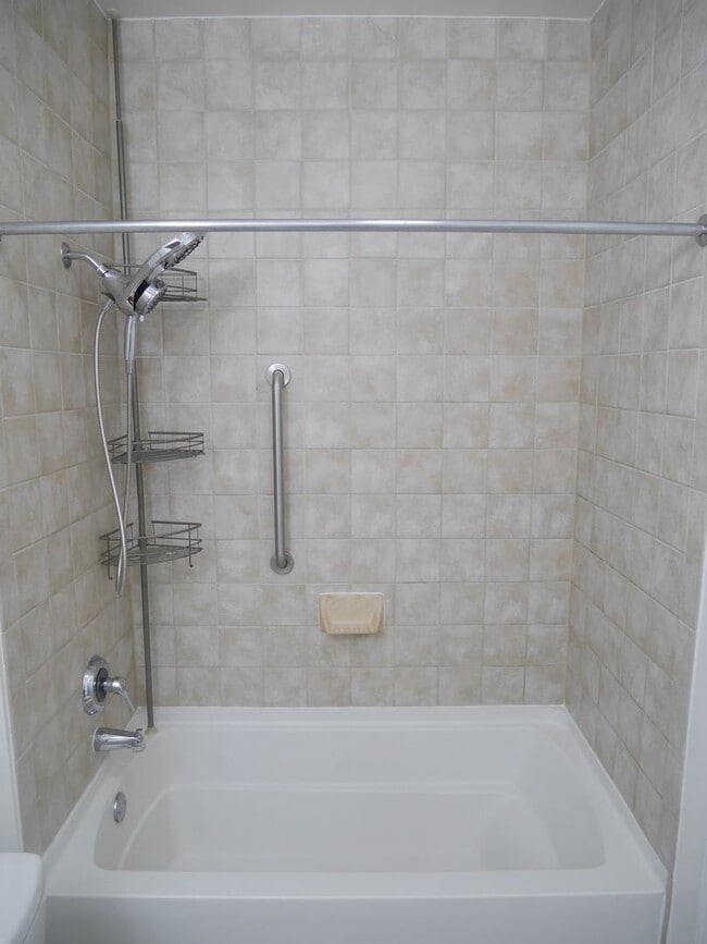 Building Photo - Modern 1-Bedroom Condo in One Independence...