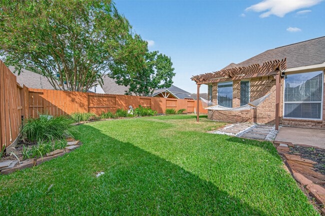 Building Photo - 27210 Sable Oaks Ln