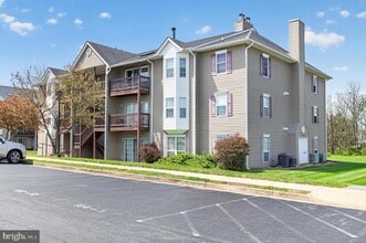 Building Photo - 108-11-111 Timberlake Terrace