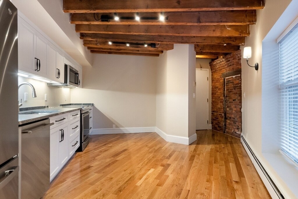 Building Photo - 125 Fulton St