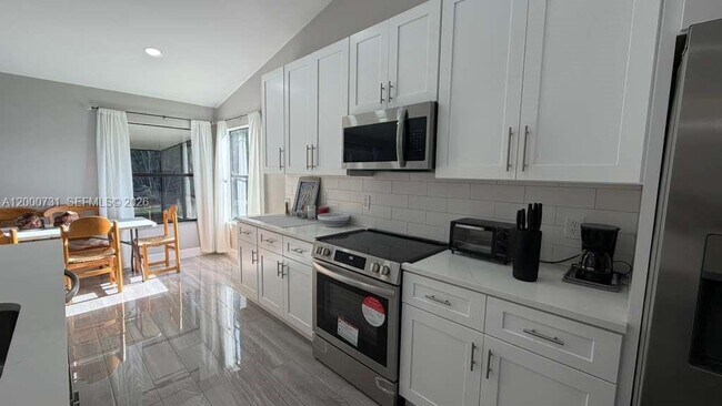 Building Photo - 1498 Beche St SE