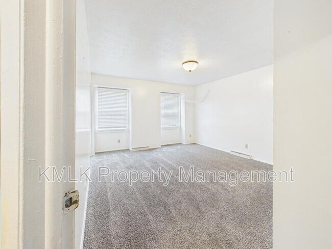 Building Photo - 4280 Lorwood Dr