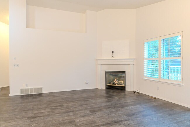 Building Photo - 217 Coho Rd
