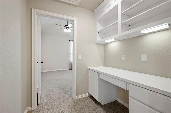 Building Photo - 139 Monterrey Bend
