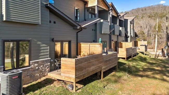 Building Photo - 4123 Outpost Wy