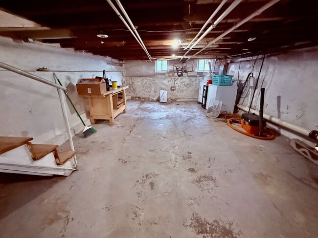 Building Photo - 2+ BED/1.5 BA Solid HOUSE in great East Passyunk/LOMO location w/ Central AC-HARDWOOD Flooring-WA...