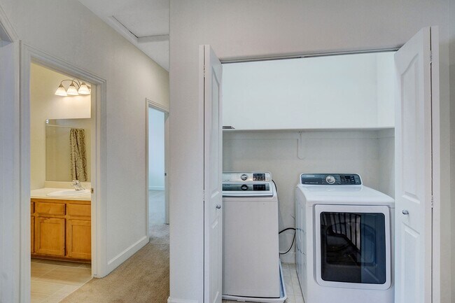 Building Photo - BEAUTIFUL 2 Story, 3 Bedroom Home in GATED...