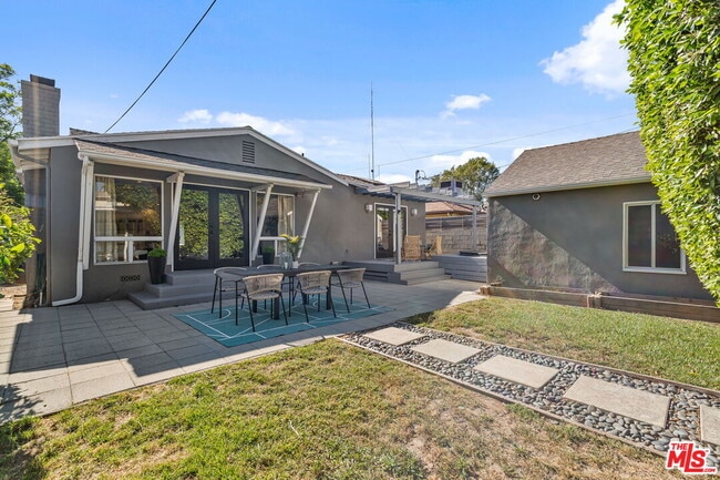 Building Photo - 4460 Stansbury Ave