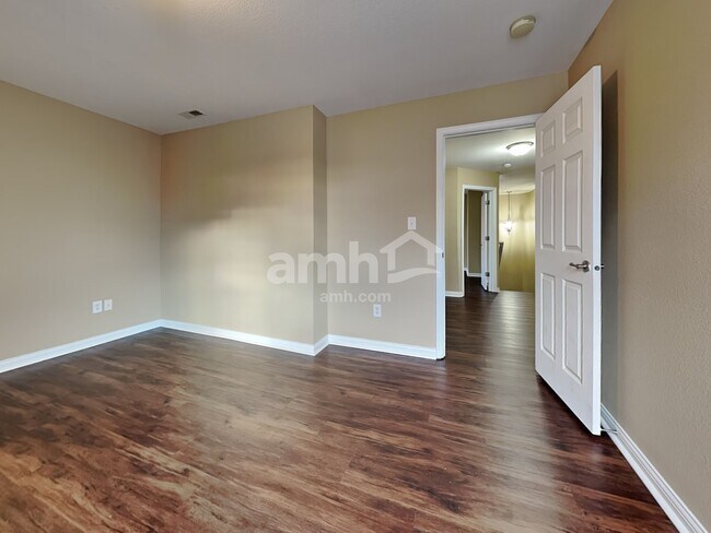 Building Photo - 4704 Ashfield Dr